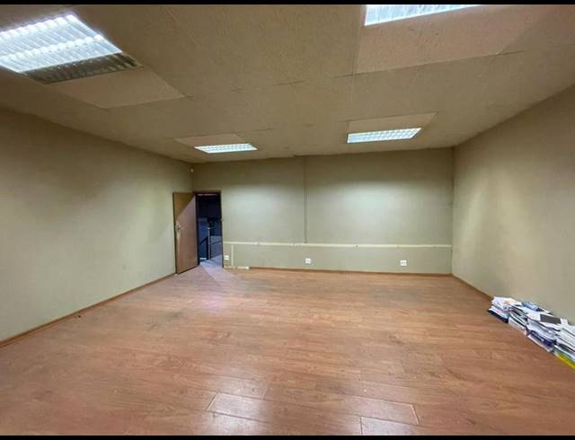 INDUSTRIAL PROPERTY TO RENT IN HENNOPSPARK